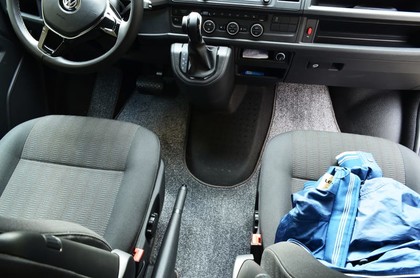 Коврики на Volkswagen Caravelle (T6) 2015 - 2019 в Туле