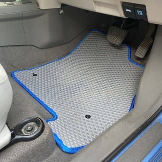 Коврики на Nissan Leaf (ZE0) 2009 - 2012 в Туле