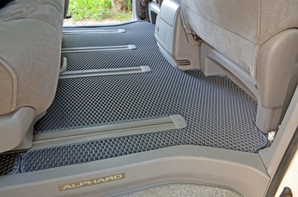 Коврики на Toyota Alphard (H10) 2002 - 2008 в Туле