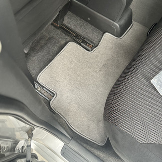 Коврики на Nissan Tiida (C11) 2004 - 2014 в Туле