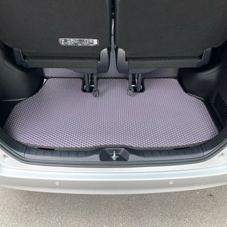 Коврики на Toyota Voxy (R80) 2014 - 2021 в Туле