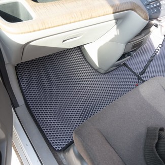 Коврики на Honda StepWGN V 2015 - 2021 в Туле
