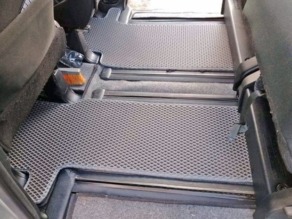 Коврики на Toyota Voxy (R80) 2014 - 2021 в Туле
