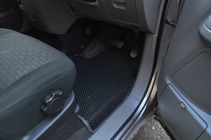 Коврики на Toyota Voxy (R60) 2001 - 2007 в Туле