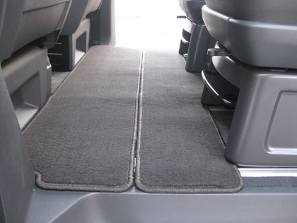 Коврики на Volkswagen Multivan (T5) 2003 - 2015 в Туле
