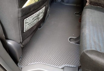 Коврики на Toyota Voxy (R70) 2007 - 2013 в Туле