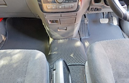 Коврики на Toyota Ipsum II 2001 - 2009 в Туле
