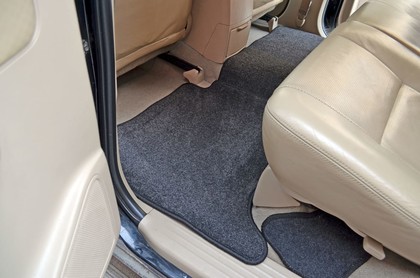 Коврики на Toyota Fortuner I 2004 - 2015 в Туле