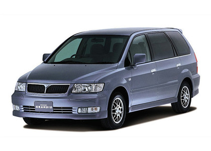 Коврики на Mitsubishi Chariot Grandis 1997 - 2003 в Туле