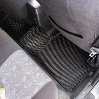 Коврики на Toyota Corolla (E12) 2000 - 2007 в Туле