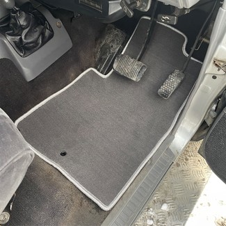 Коврики на Toyota Land Cruiser 70 2006 - 2025 в Туле