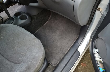 Коврики на Toyota Yaris I 1999 - 2005 в Туле