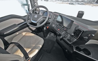 Коврики на Howo Sinotruk Sitrak C7H MAX 2023 - 2025 в Туле