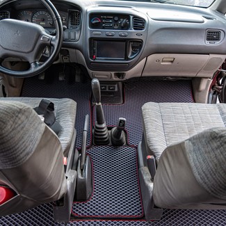 Коврики на Mitsubishi Space Gear 1994 - 2007 в Туле