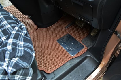 Коврики на Nissan Serena (C27) 2016 - 2022 в Туле