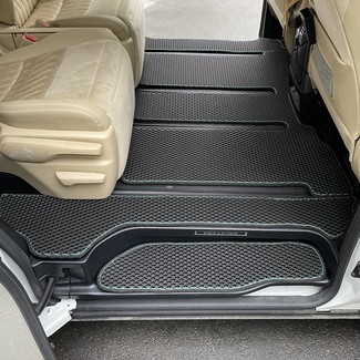 Коврики на Toyota Vellfire (H30) 2015 - 2023 в Туле