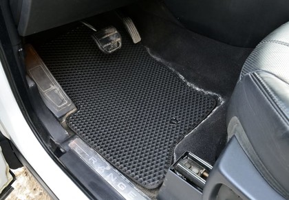 Коврики на Land Rover Range Rover Sport I 2005 - 2013 в Туле