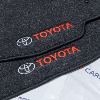Коврики на Toyota Camry (XV70) 2017 - 2024 в Туле