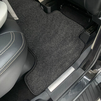 Коврики на Land Rover Range Rover Sport I 2005 - 2013 в Туле