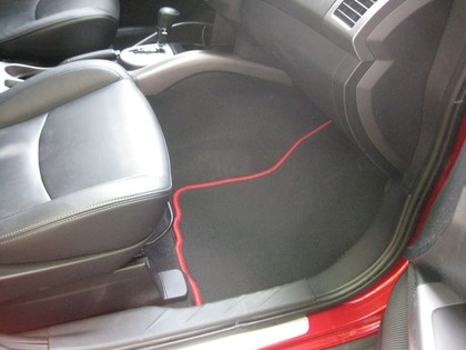 Коврики на Mitsubishi Outlander XL 2005 - 2013 в Туле