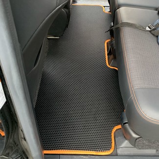 Коврики на Toyota Sienta II 2015 - 2022 в Туле