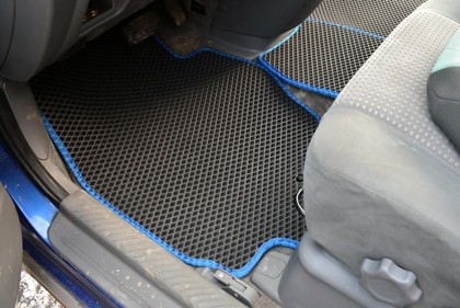 Коврики на Mazda MPV II 1999 - 2006 в Туле