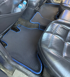 Коврики на Jeep Grand Cherokee (ZJ) 1992 - 1999 в Туле Коврики на Jeep Grand Cherokee (ZJ) 1992 - 1999 в Туле