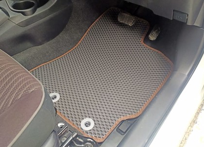 Коврики на Toyota Aqua (P10) 2011 - 2021 в Туле