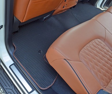 Коврики на Infiniti QX56 II 2010 - 2014 в Туле