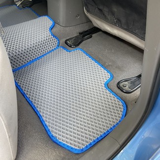 Коврики на Nissan Leaf (ZE0) 2009 - 2012 в Туле