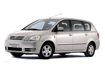 Коврики на Toyota Avensis Vesro II 2001 - 2009 в Туле