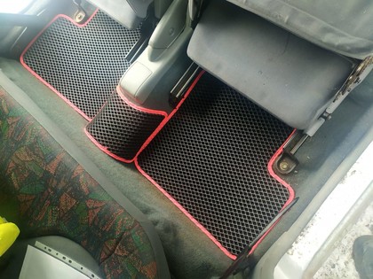 Коврики на Nissan Micra (K11) 1992 - 2003 в Туле