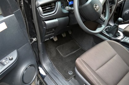 Коврики на Toyota Fortuner II 2015 - 2025 в Туле