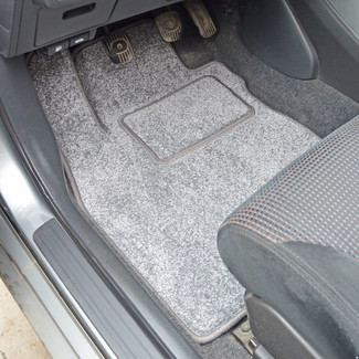 Коврики на Nissan Tiida (C11) 2004 - 2014 в Туле