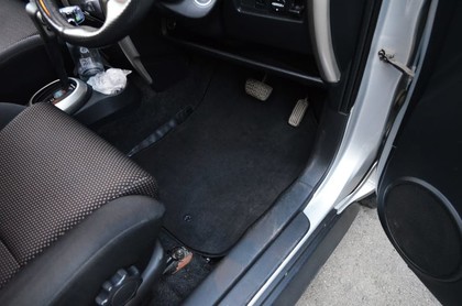 Коврики на Toyota Ist I 2002 - 2007 в Туле