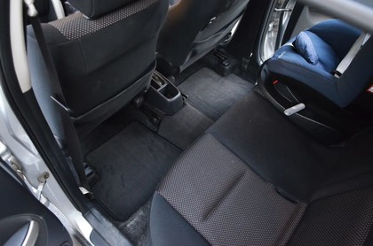 Коврики на Toyota Ist I 2002 - 2007 в Туле