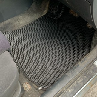 Коврики на Toyota Allex 2001 - 2006 в Туле