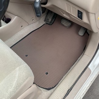 Коврики на Toyota Nadia 1998 - 2003 в Туле
