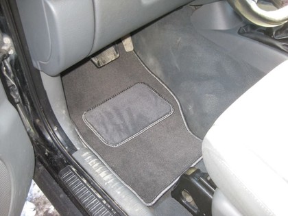 Коврики на Jeep Liberty (KJ) 2001 - 2007 в Туле