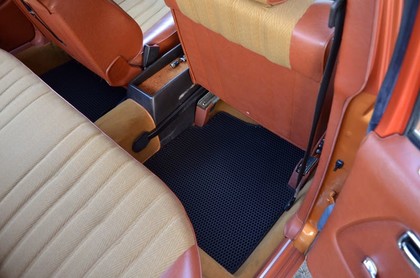 Коврики на Mercedes W123 1975 - 1986 в Туле
