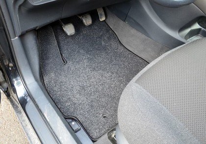 Коврики на Toyota Auris I 2006 - 2012 в Туле