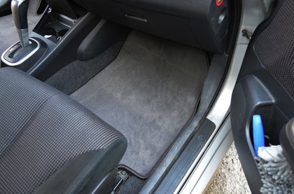 Коврики на Nissan Tiida (C11) 2004 - 2014 в Туле