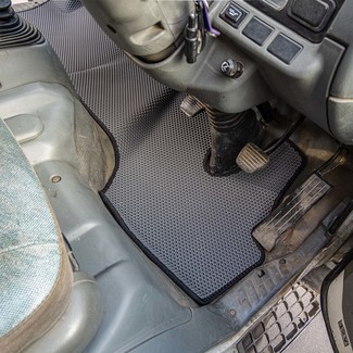 Ворсовые коврики на Mitsubishi Fuso Canter VI узкая кабина 1991 - 2010 в Туле