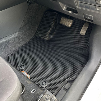 Коврики на Toyota Yaris Cross 2020 - 2025 в Туле