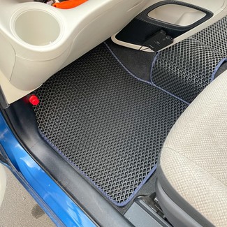 Коврики на Toyota Sienta II 2015 - 2022 в Туле