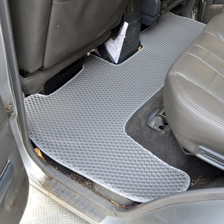 Коврики на Toyota Land Cruiser 70 2006 - 2025 в Туле