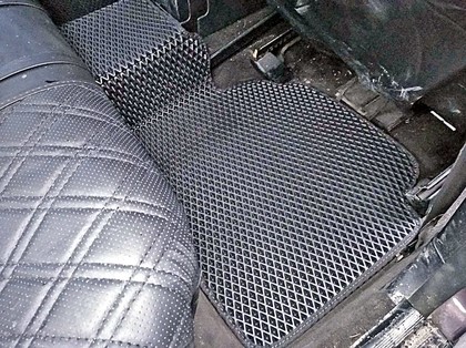 Коврики на Mercedes 190 (W201) 1982 - 1993 в Туле