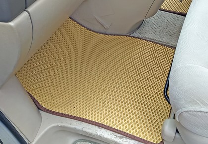 Коврики на Toyota Alphard (H10) 2002 - 2008 в Туле