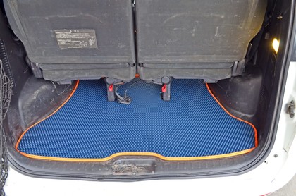 Коврики на Nissan Serena (C25) 2005 - 2010 в Туле
