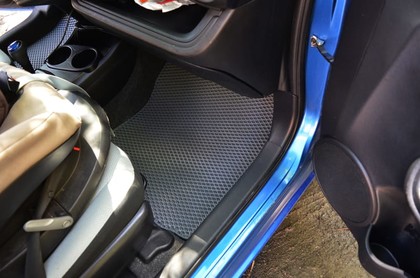 Коврики на Toyota Prius C 2011 - 2021 в Туле